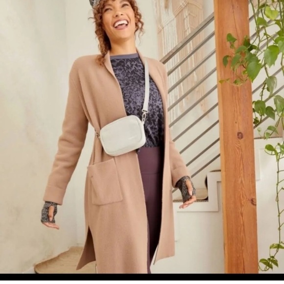 VOORAY ⭐️ Grey Moto neoprene crossbody bag - Picture 3 of 5